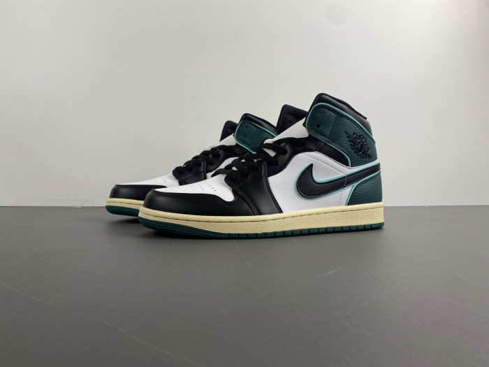 Air Jordan 1 Mid ''Oxidized Green'' FQ7818-100