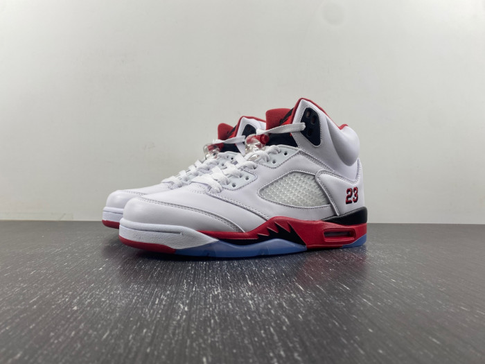 Jordan 5 Retro Fire Red Black Tongue (2013) 136027-120