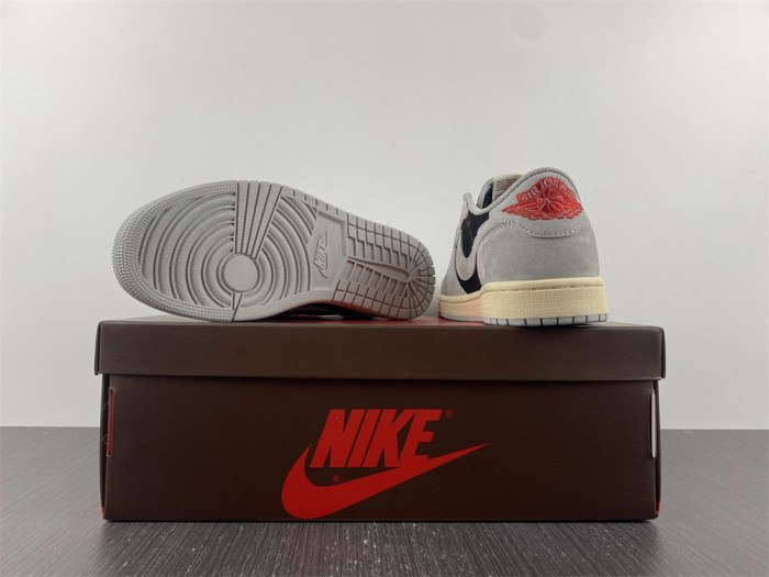 Travis Scott x Air Jordan 1 Low OG