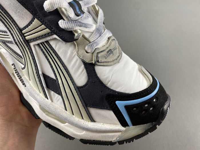 RUNNER SNEAKER RS105