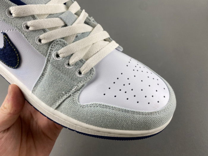 Air Jordan 1 Low SE 