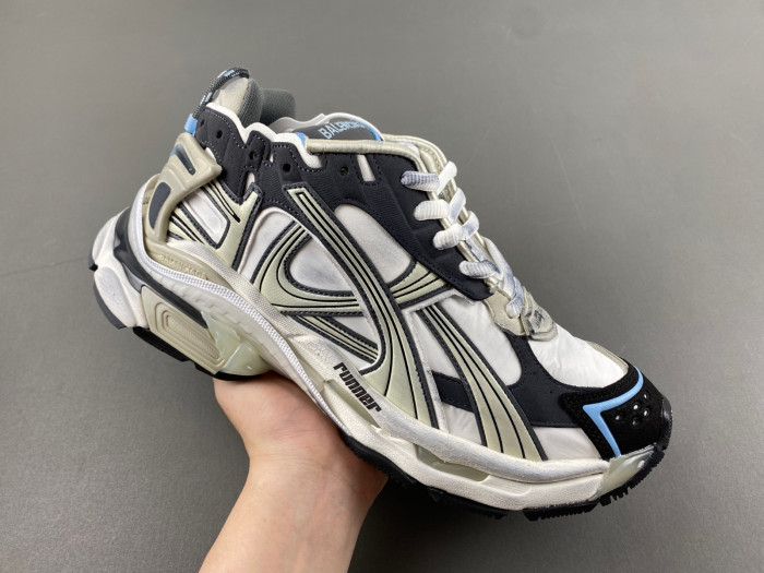 RUNNER SNEAKER RS105