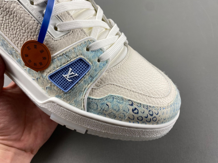 LV TRAINER SNEAKER LV-000559