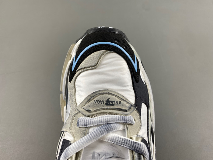 RUNNER SNEAKER RS105