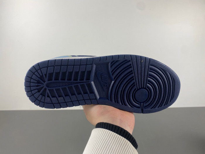 Air Jordan 1 Low SE 