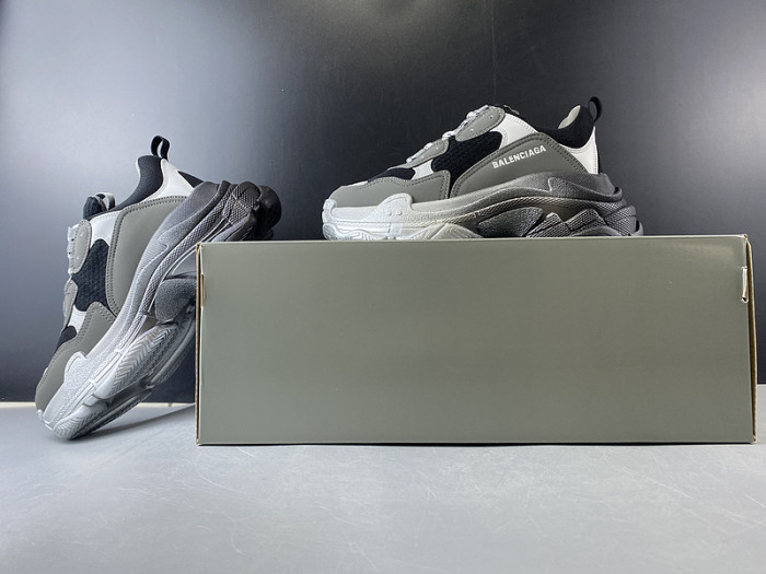 TRIPLES TRAINER SNEAKERS 2000018
