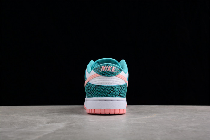 Nike Dunk SB Low "Snake Skin" DR8577-300