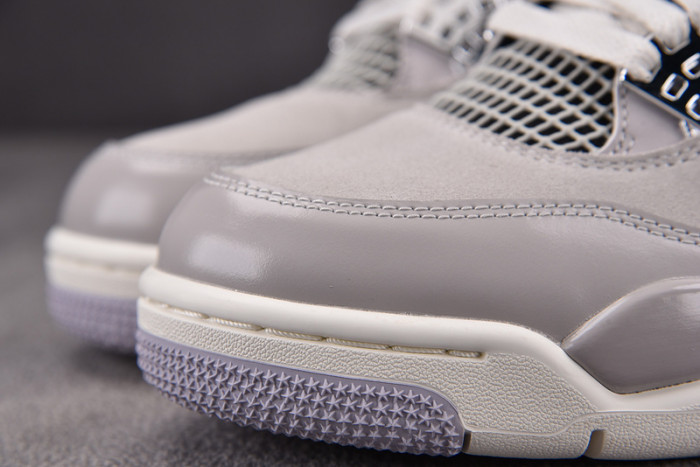 Air Jordan 4 Retro Frozen Moments (Women