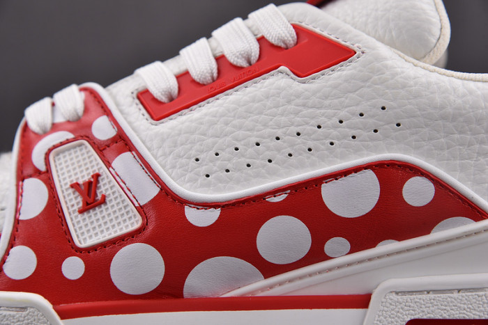 LV SNEAKER LV-000139