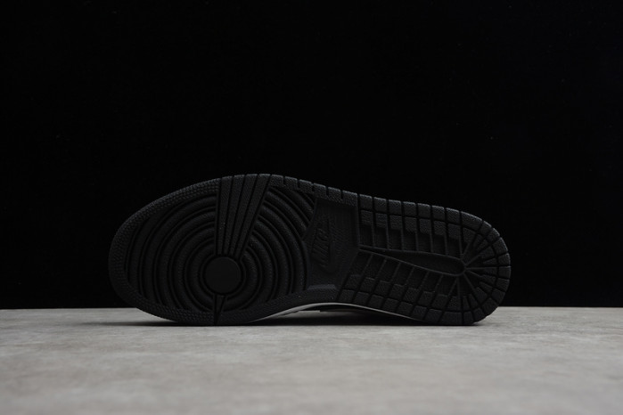 Air Jordan 1 Retro Mid 