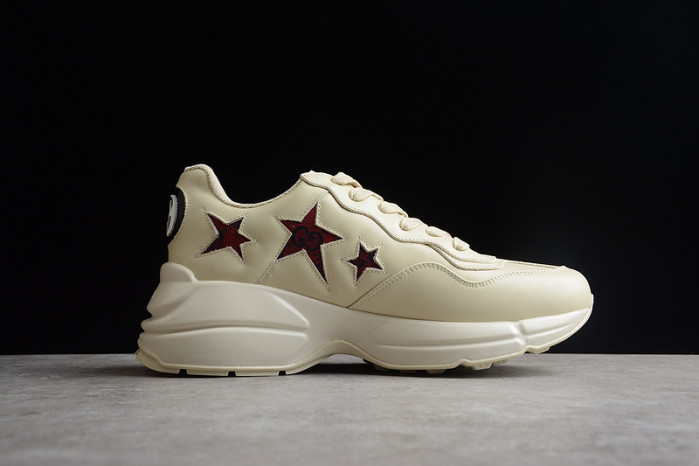 G*u*i* trainer sneaker 84