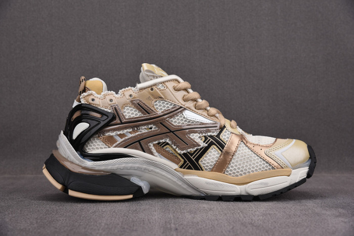 RUNNER SNEAKER RS058