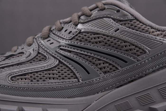 DEFENDER SNEAKER DS005