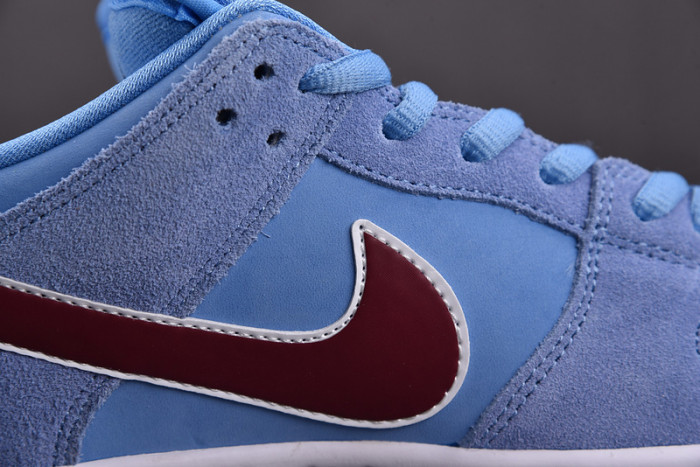 Nike SB Dunk Low Philadelphia Phillies DQ4040-400