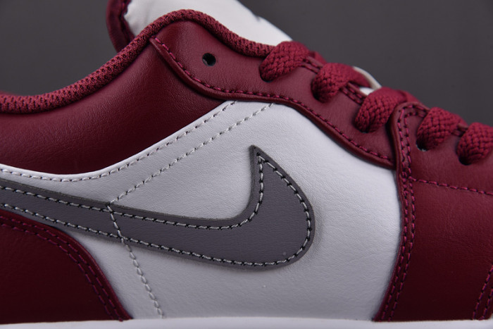 Jordan 1 Low White Bordeaux 553558-615