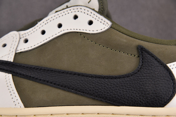 Travis Scott x Air Jordan 1 Low OG DM7866-200