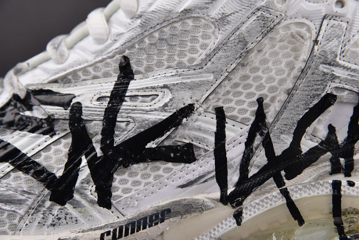 RUNNER SNEAKER RS056