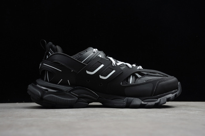TRACK SNEAKER TS180