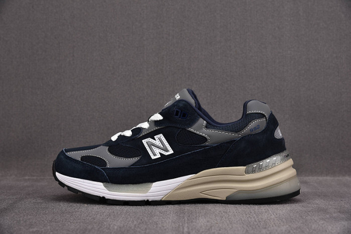 NEW BALANCE SNEAKER NB057