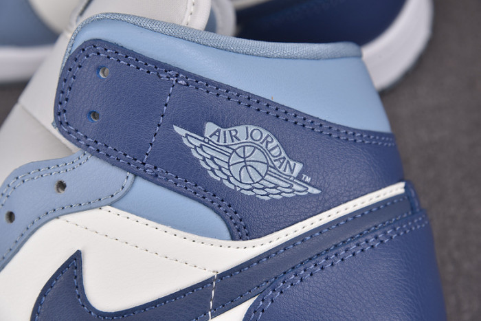 Air Jordan 1 Mid 