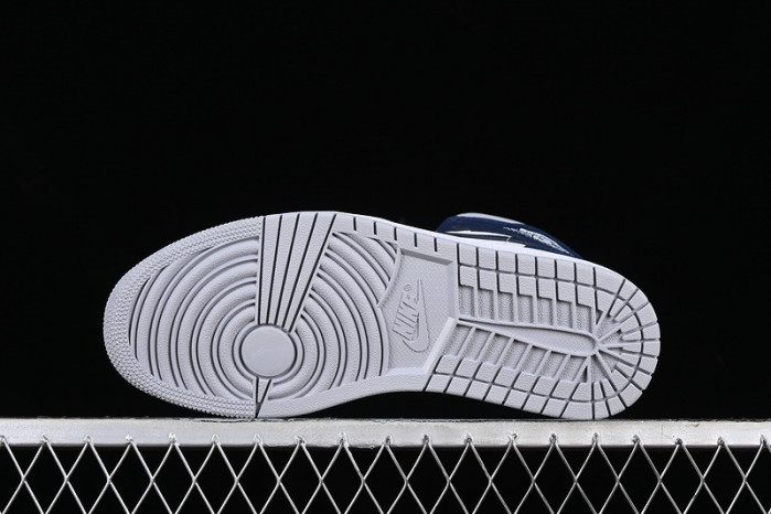 AIR JORDAN 1 MID MIDNIGHT NAVY DQ8426-104
