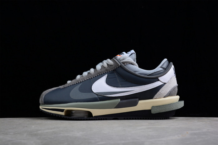 Kaws x Sacai x Nk Zoom Cortez 4.0 DQ0581-001