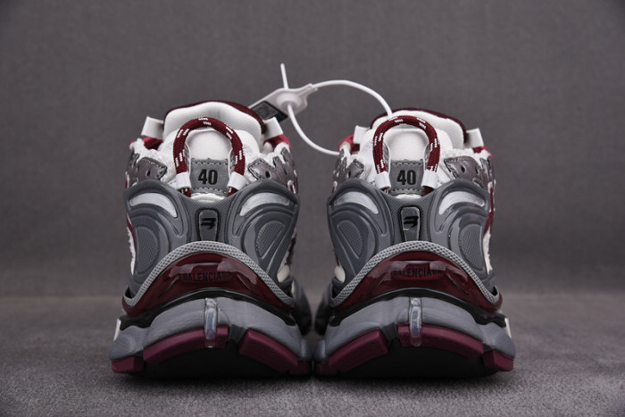 RUNNER SNEAKER RS038