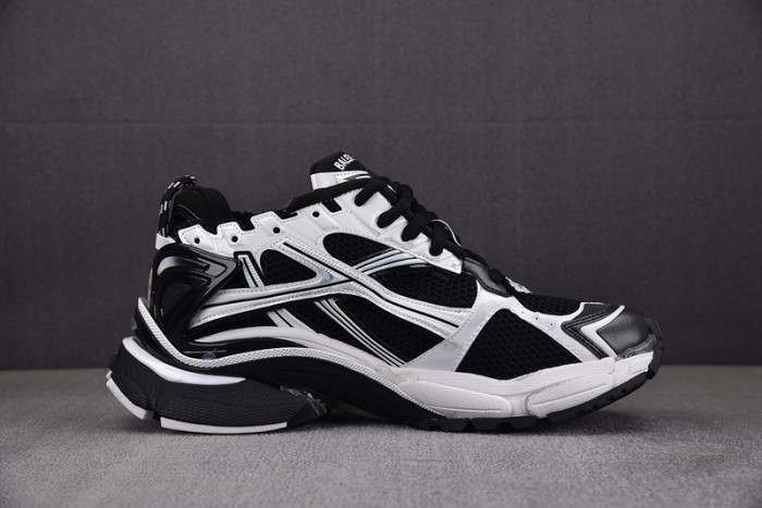 RUNNER SNEAKER RS016