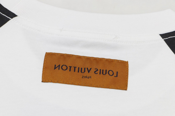 LV CLOTHES V00060