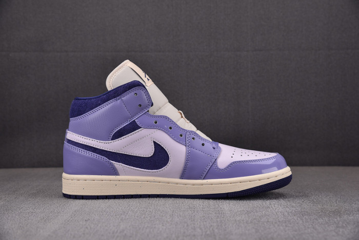 Air Jordan 1 Mid SE 
