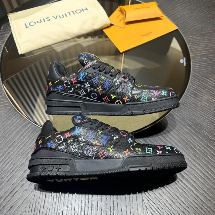 LV TRAINER SNEAKER LVT-000611