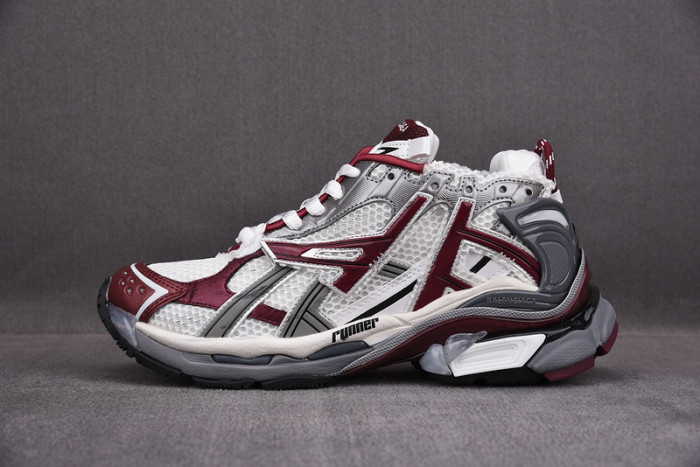 RUNNER SNEAKER RS038