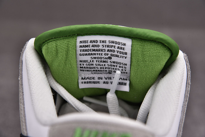 Nike SB Dunk Low Chlorophyll BQ6817-011