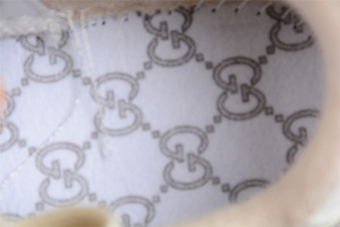 G*u*i* trainer sneaker 93