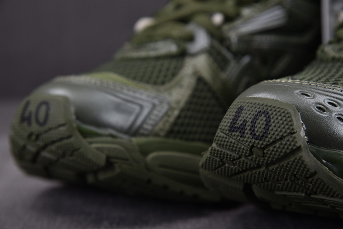 RUNNER SNEAKER RS018