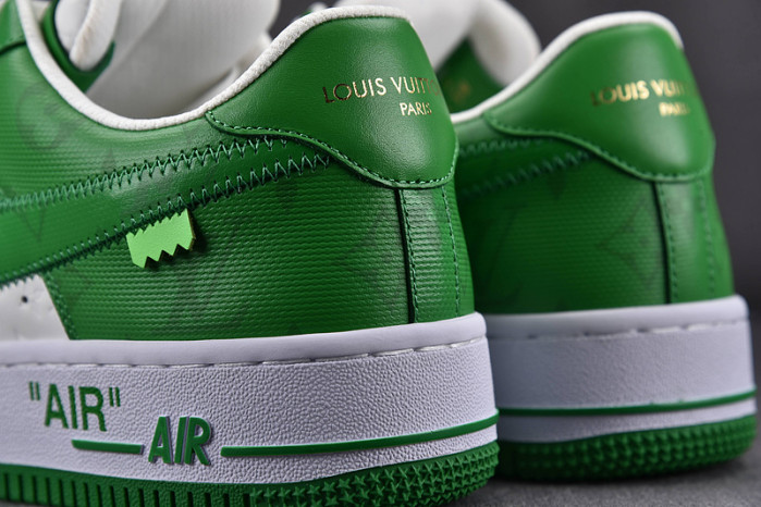 l**is V*t*n x nike air force la01