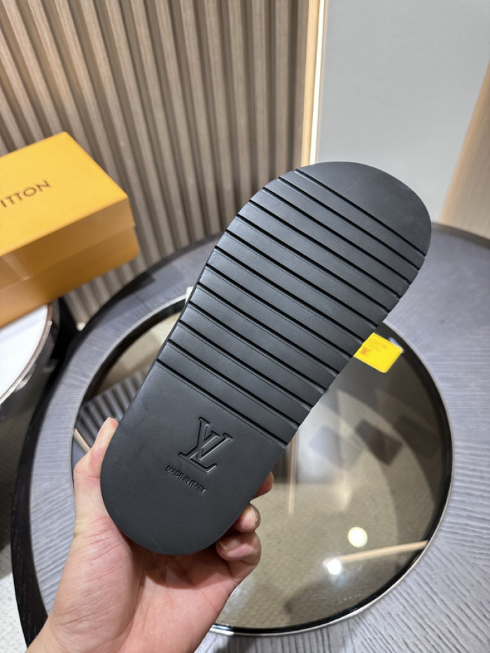 L&V SANDAL139