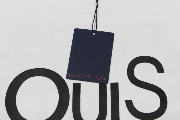 LV CLOTHES V00075