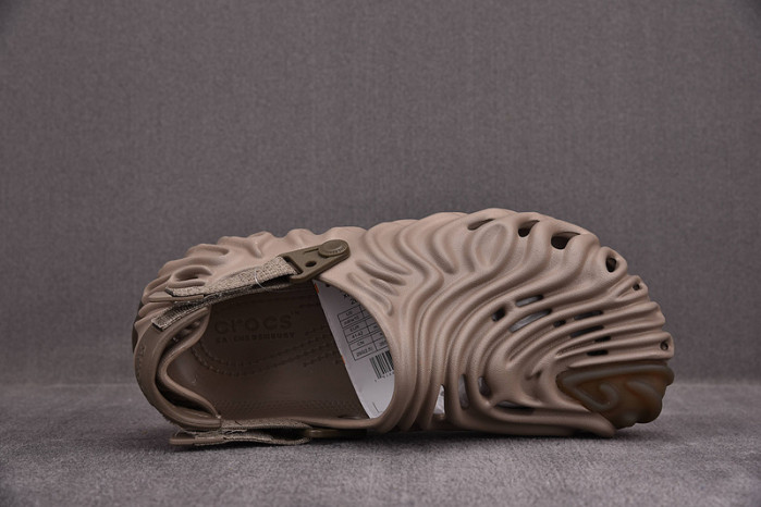 Cr*0*s x salehe bembury c00011