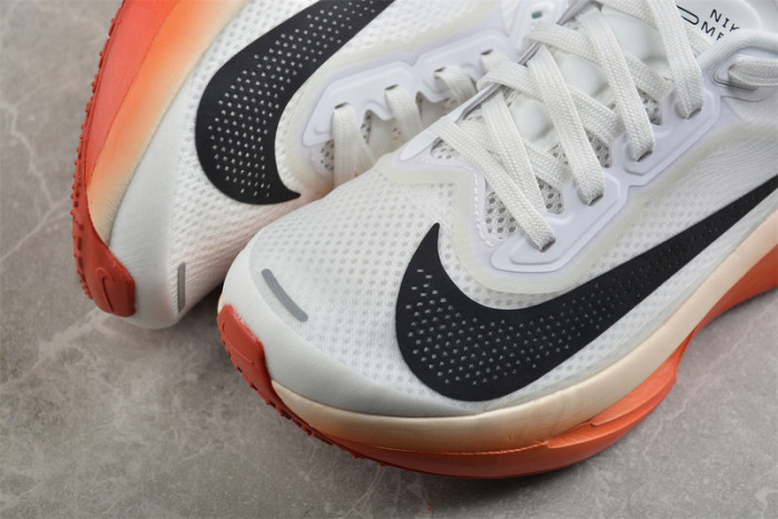 Eliud Kipchoge x Zoom Fly 6 