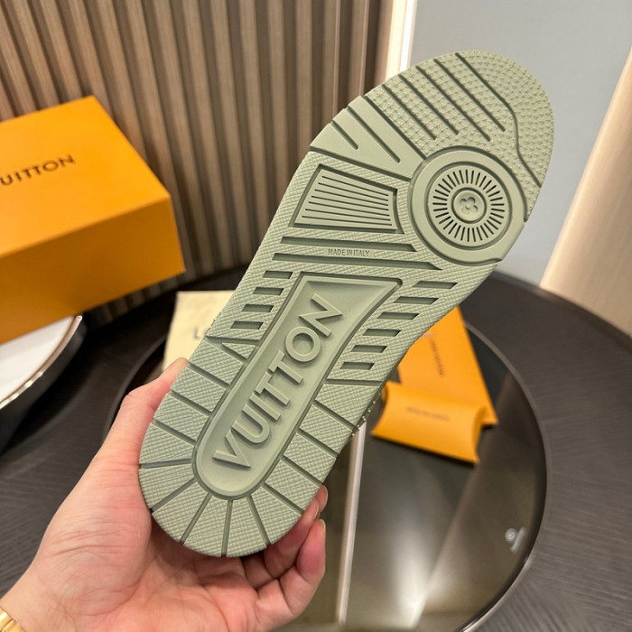 LV TRAINER SNEAKER LVT-000619