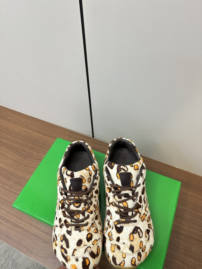 b0tte*a Ven*ta orbit sneaker bv013