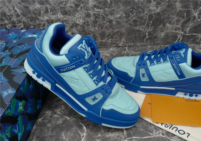 LV SNEAKER LV-000289