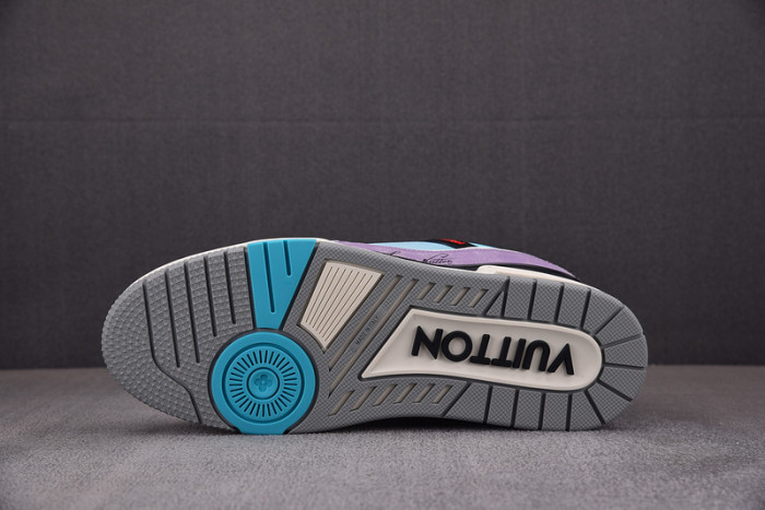 LV SNEAKER LV-000122