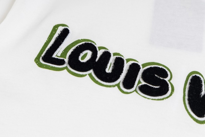 LV CLOTHES V00028