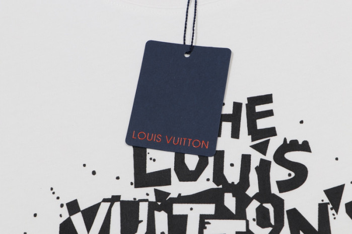 LV CLOTHES V00055