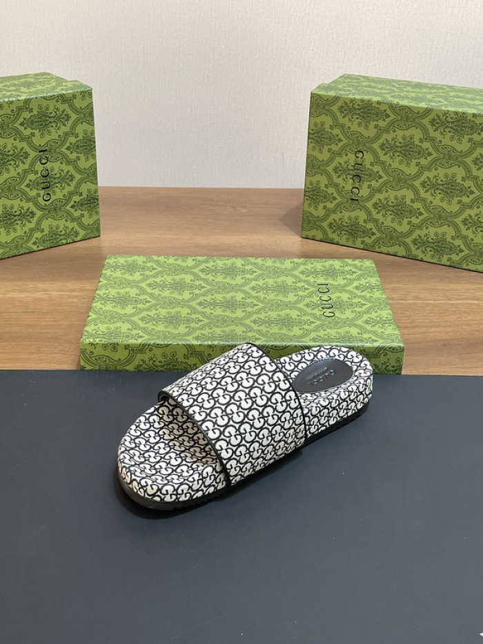 G*u*i* sandal 181