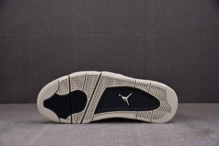 Air Jordan 4 RM “Black/Light Bone” fq7939-001