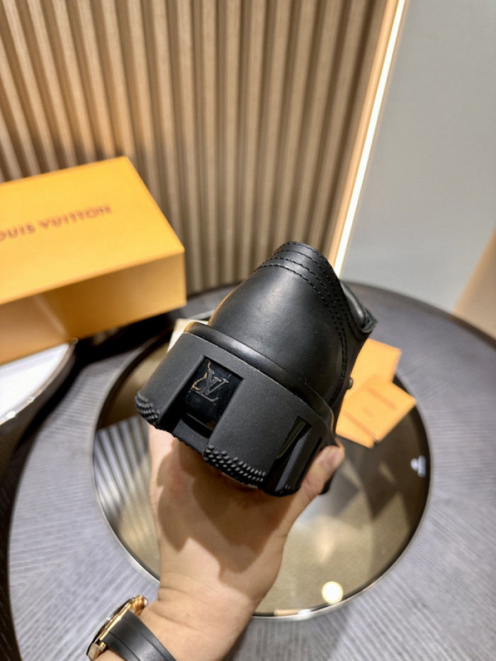LV BOOTS L000029