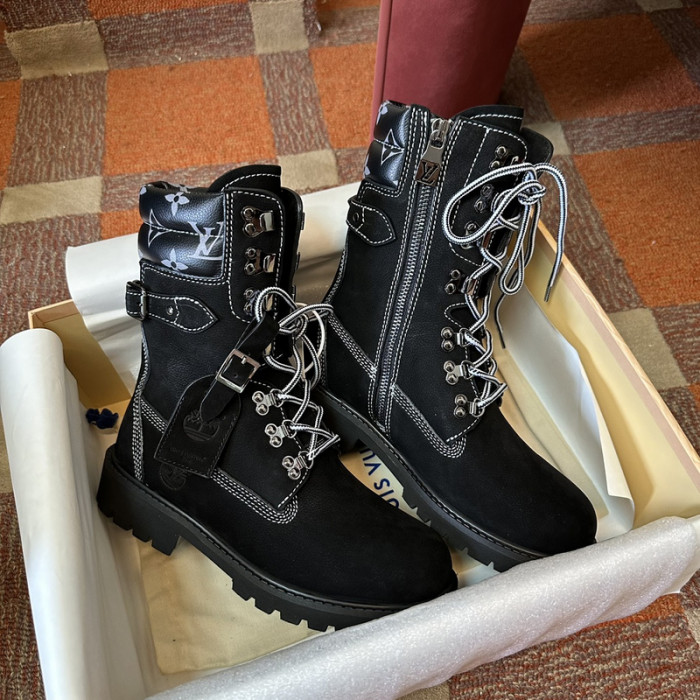 LV BOOTS L000039
